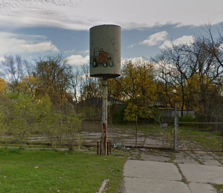 Frostop Root Beer - 2016 Street View Of Pontiac Location (newer photo)